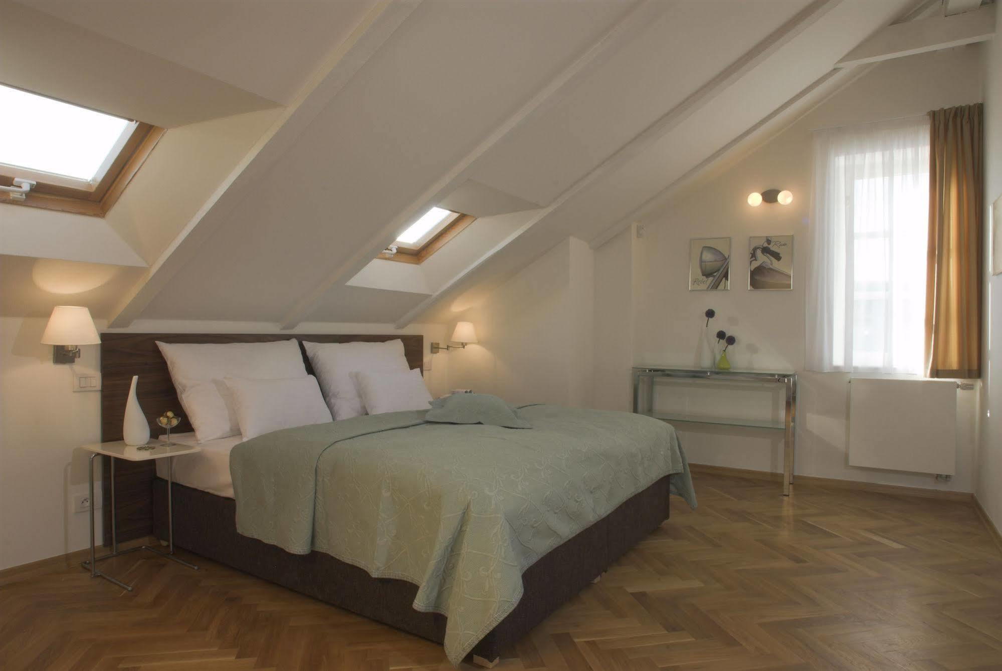 Residence Karlova Prag Dış mekan fotoğraf
